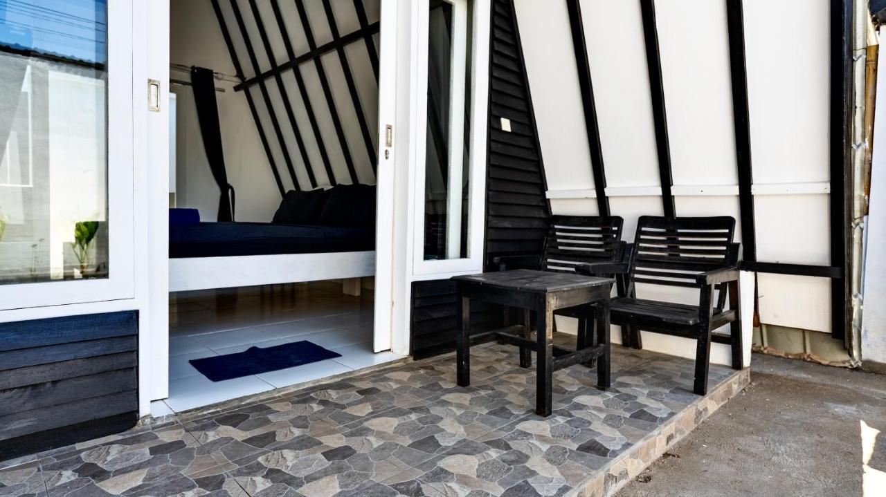 غيلي تراوانغان Sanctum Dive Bungalows With Private Pool المظهر الخارجي الصورة