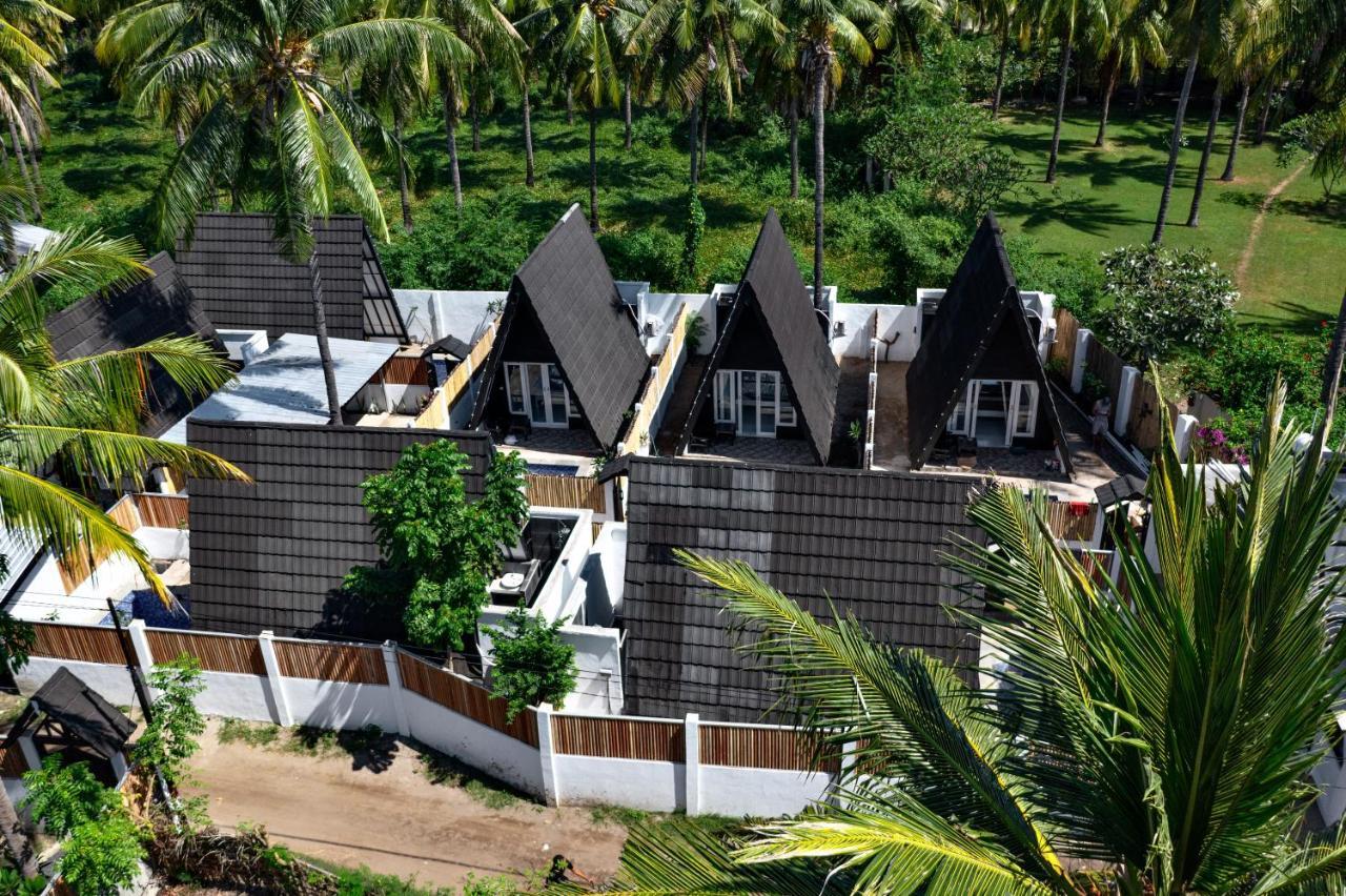 غيلي تراوانغان Sanctum Dive Bungalows With Private Pool المظهر الخارجي الصورة