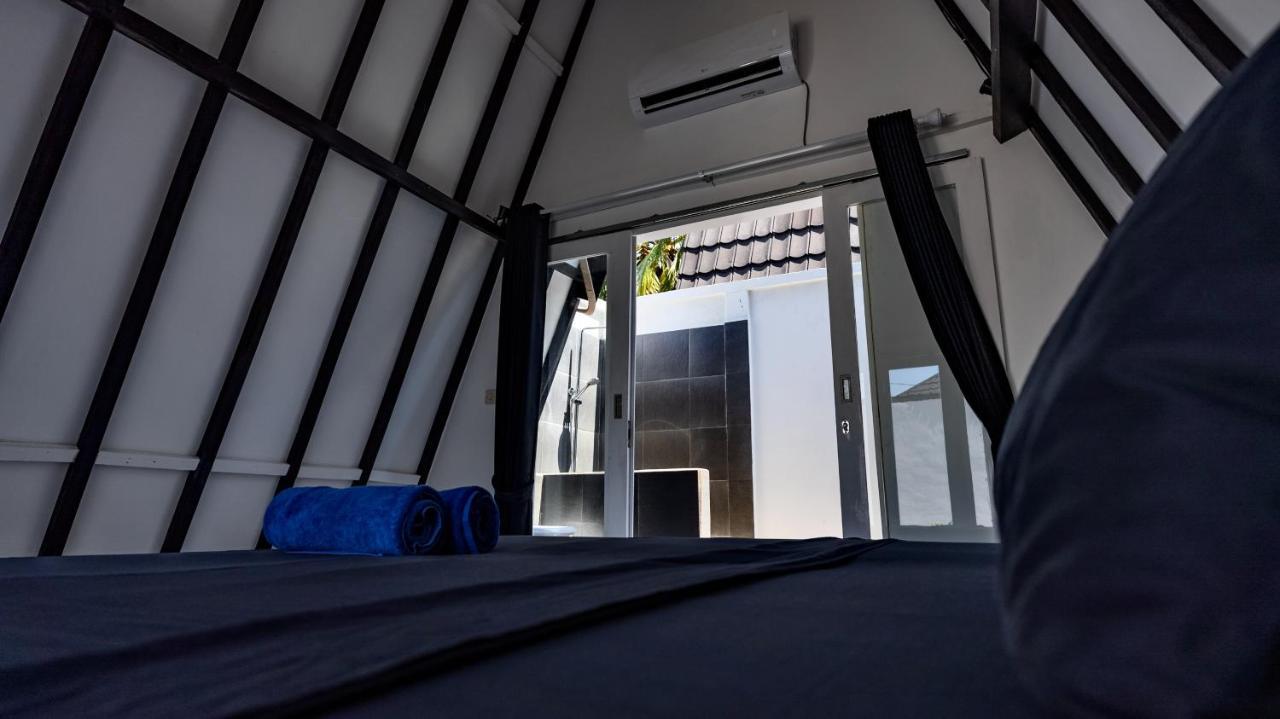 غيلي تراوانغان Sanctum Dive Bungalows With Private Pool المظهر الخارجي الصورة